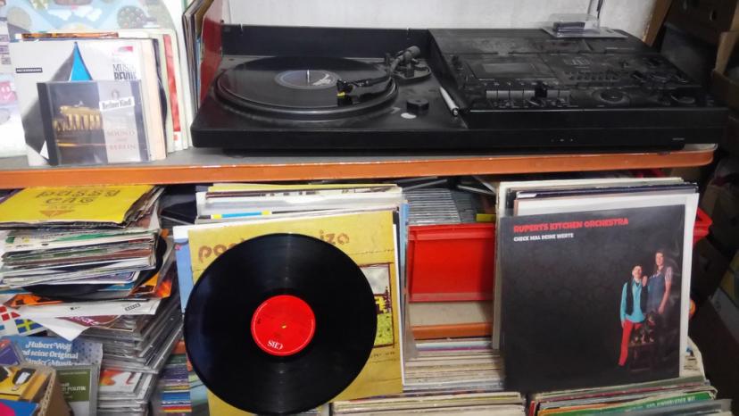 Musikplatten und Plattenrekorder